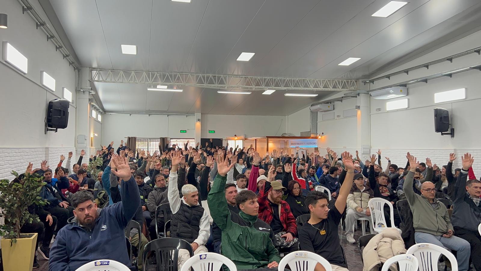 WhatsApp Image 2025-12-18 at 22.43.47